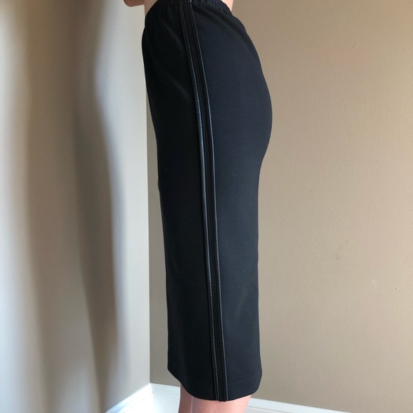 Italian stretch wool pencil skirt - Picture 3 of 6